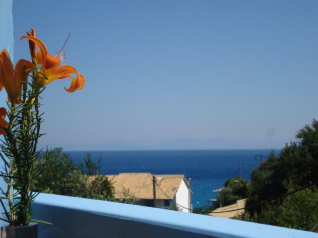 Milos Studios Lourdata  Exterior foto